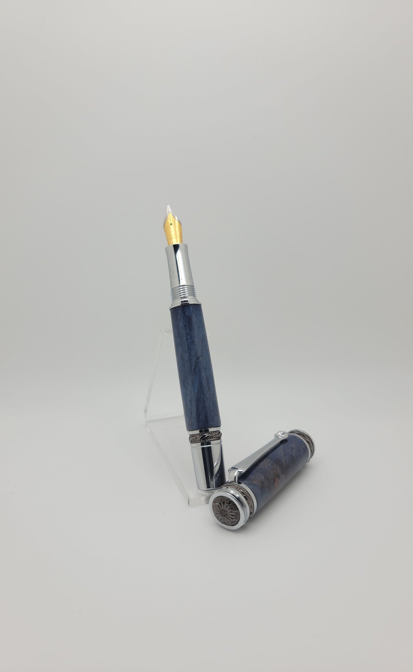 Majestic Fountain Pen - Gun Metal/Chrome - Stabilized Blue Maple Burl